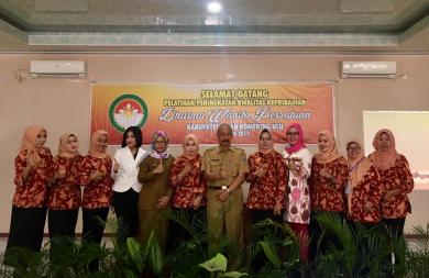 TRAINING PERSONALITY